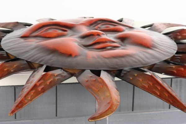 Kovová nástenná dekorácia slnko 62cm