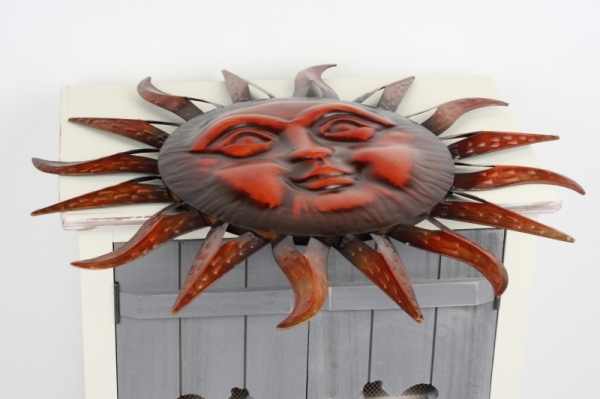 Kovová nástenná dekorácia slnko 62cm