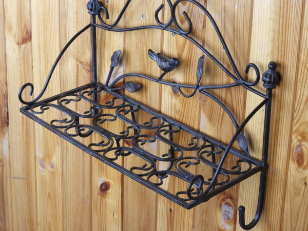 Kovová polica s vtáčikom 5 háčikov 38cm