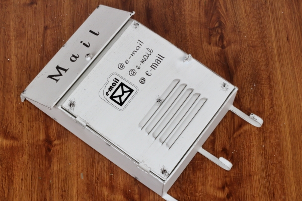 Kovová poštová schránka biela 38x26x9cm