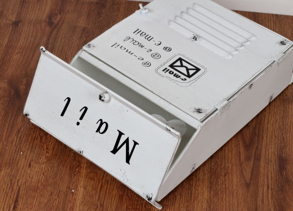 Kovová poštová schránka biela 38x26x9cm