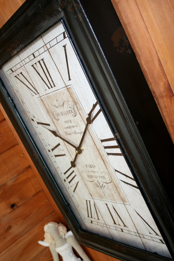 Kovové nástenné hodiny - VYŘAZENO - Paris 1928 44x58cm