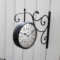 Kovové obojstranné hodiny s veľkými číslami 24 cm
