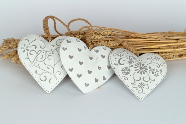 Kovové závesné srdce 13×22×3cm