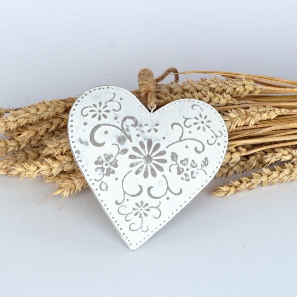 Kovové závesné srdce s motívom kvetín 13×22×3cm