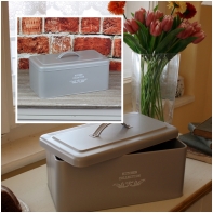 Kovový chlebník Kitchen Collection 31x18cm