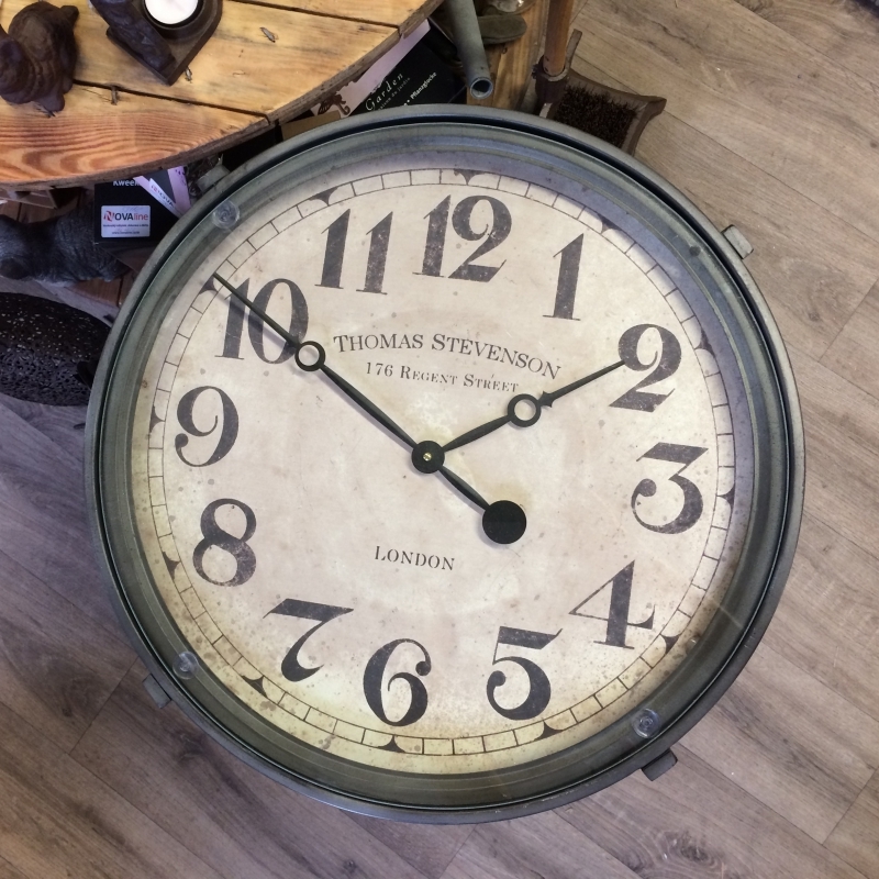 Kovový konferenčný stôl hodiny 52 × 60,7 × 52cm