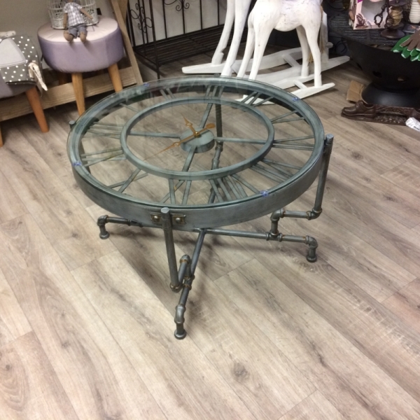 Kovový konferenčný stôl hodiny 67 × 44,5 × 67cm