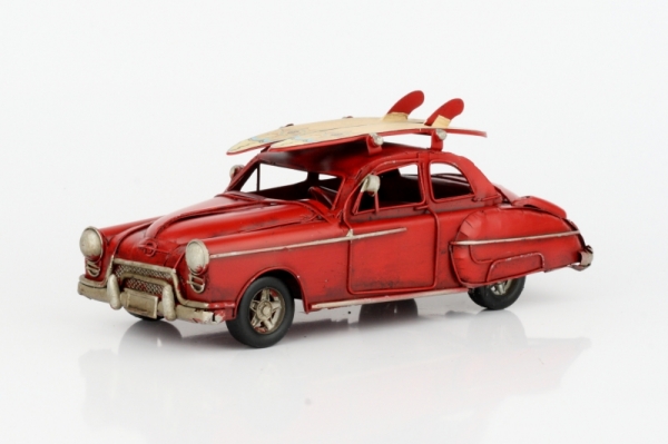 Kovový model auto sa surfom červené 26cm