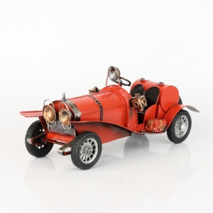 Kovový model červeného auta 30x11cm