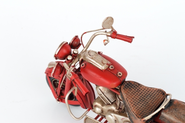 Kovový model motorky červený