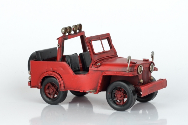Kovový model retro džíp červený 17cm