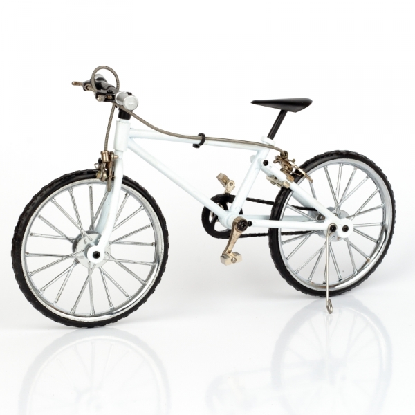 Kovový model šlapacieho kola