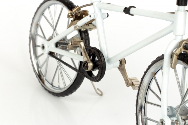 Kovový model šlapacieho kola