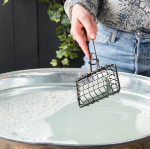 Kovový penič mydla 26,1 x 11,2 x 4,6cm