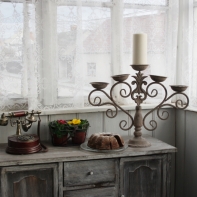 Kovový päťramenný svietnik starodávny vzhľad - poškodený dek4490