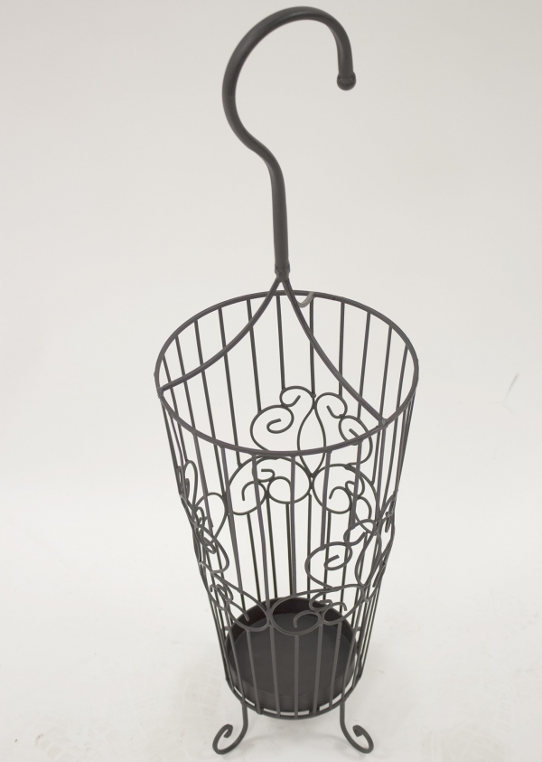 Kovový stojan na dáždniky