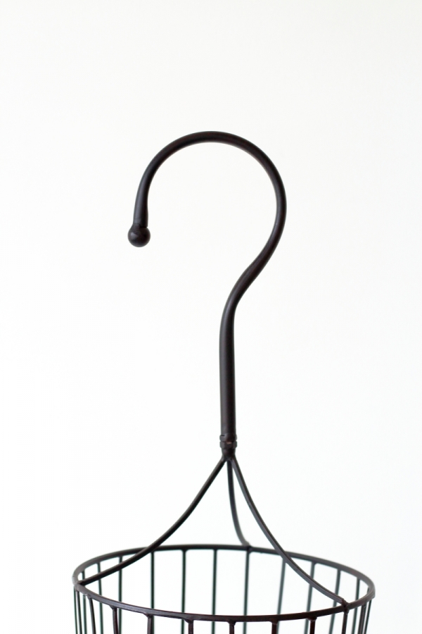 Kovový stojan na dáždniky