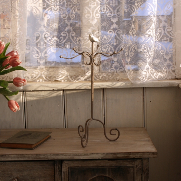 Kovový stojan na šperky s vtáčikom 22 × 38,5 × 22cm