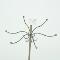 Kovový stojan na šperky s vtáčikom 22 × 38,5 × 22cm