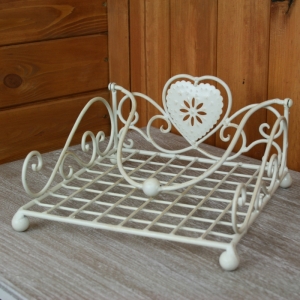 Kovový stojan na obrúsky srdce 22x23cm