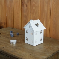 Kovový svietnik domček 10x14,5x9,6cm