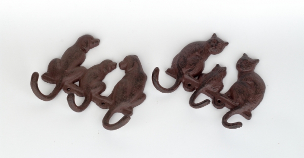 Kovový vešiak na stenu 3 mačky