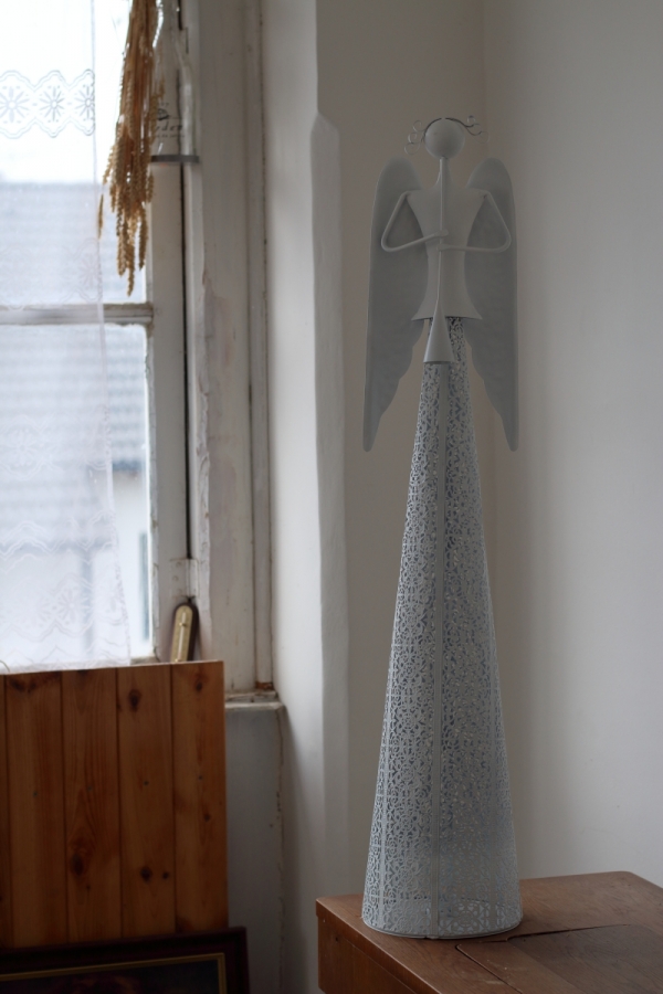 Kovo anjel dekorácie s flautou