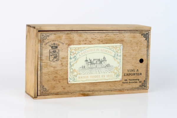 Krabička drevená s vysúvacím vekom 32x18x8,5cm