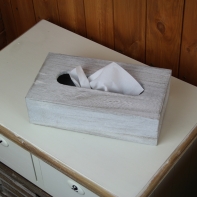 Krabička na vreckovky drevená 26x14x8cm