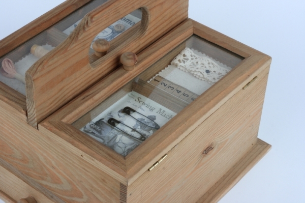 Krabička na šitie 6941 - poškodený