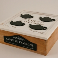 Krabička s motívom konvičiek