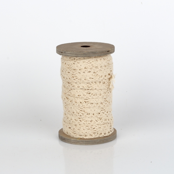 Čipka na špulke krémová 1,5m 
