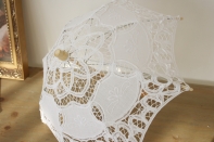 Čipkovaný slnečník biely 45cm