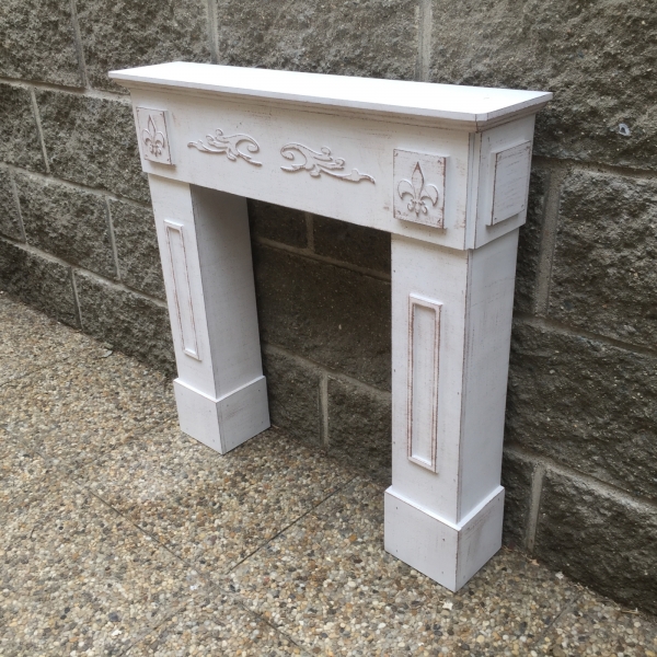 Krbová rímsa krémová s patinou 66x63x14cm