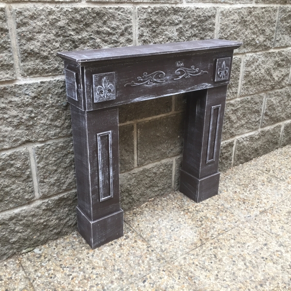 Krbová rímsa s hnedou patinou 66x63x14cm