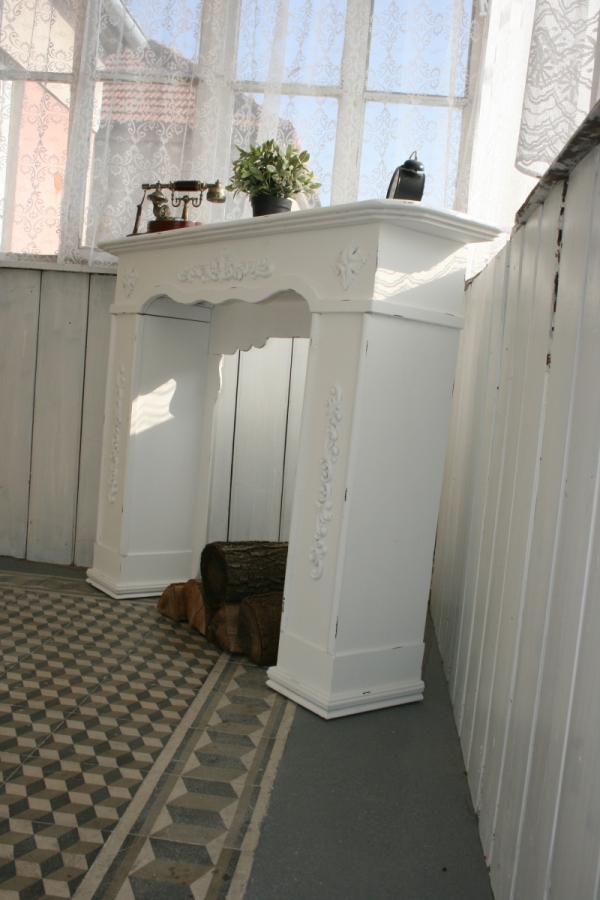 Krbová rímsa zdobená vintage styl