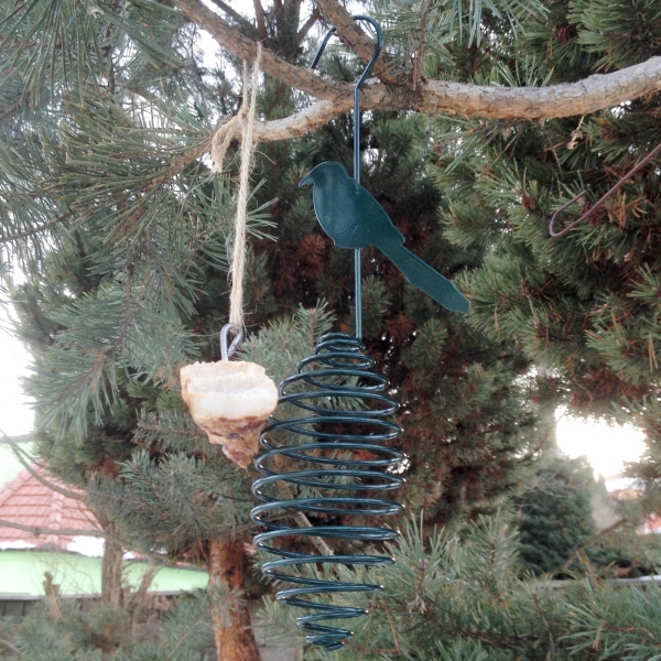 Kŕmidlo pre vtáky na lojové gule 9,8x7,7x35,2cm typ3