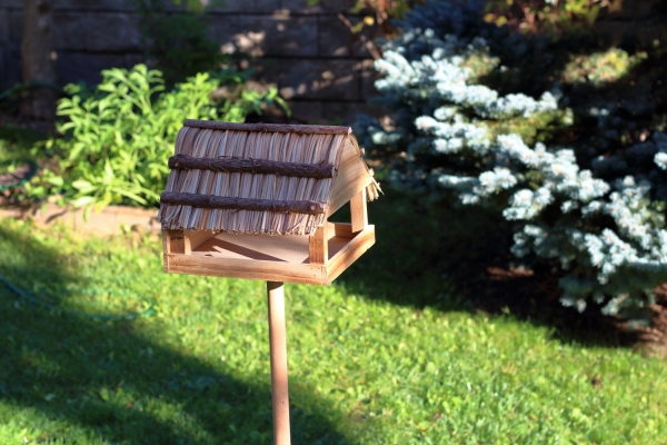 Kŕmidlo pre vtáky zápich 26,5x113x28,8cm