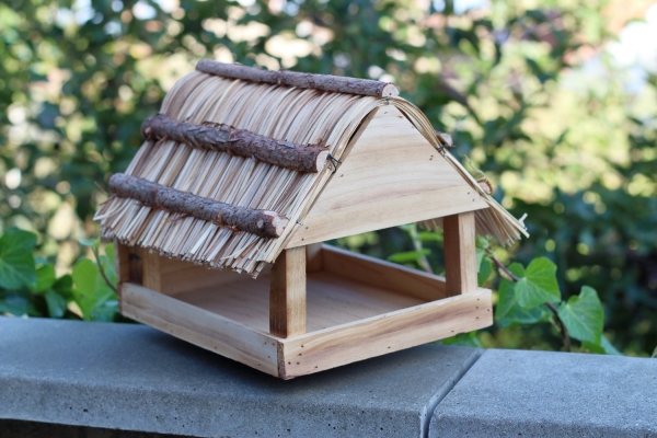 Kŕmidlo pre vtáky zápich 26,5x113x28,8cm