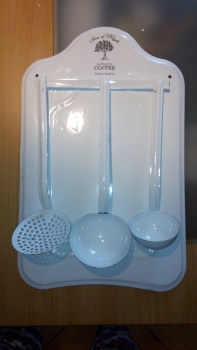 Kuchynské náčinie 3445 - poškodené