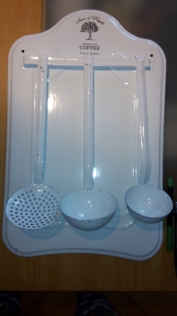 Kuchynské náčinie 3447 - poškodené