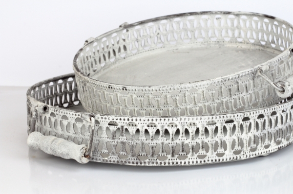 Okrúhly podnos kovový biely 28x28x6cm