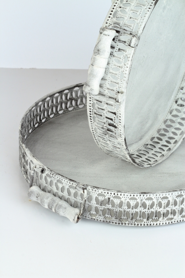 Okrúhly podnos kovový biely 33x33x6cm