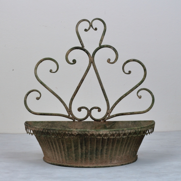 Kvetináč na stenu so zelenou patinou 35x29x20cm kov