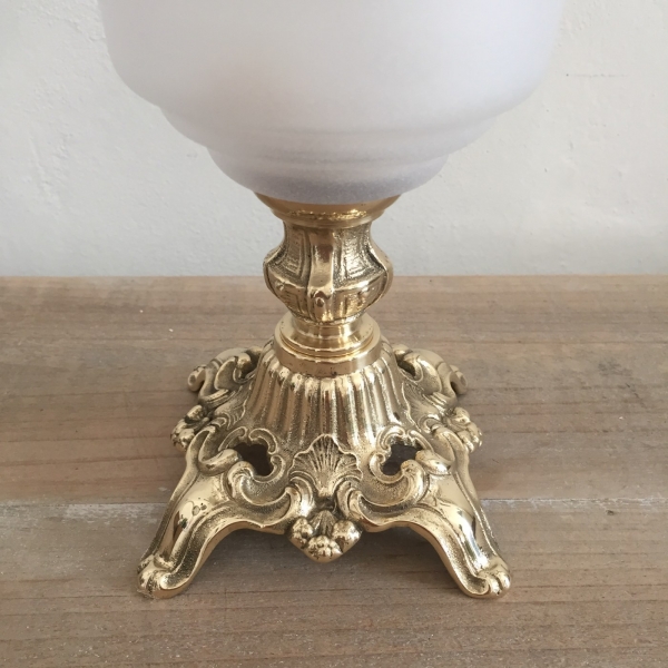 Lampa na petrolej biela 39cm