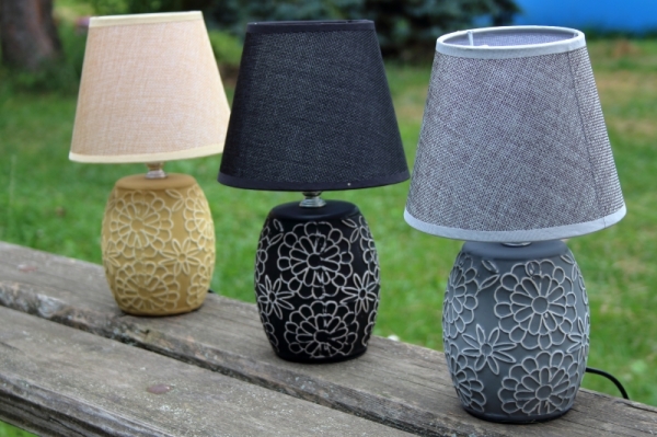 Lampička do spálne šedá