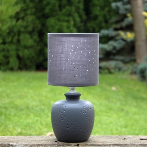 Lampička na nočný stolík tmavá
