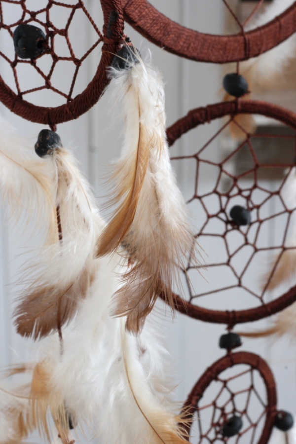 Lapač snov tmavo hnedý 22cm 