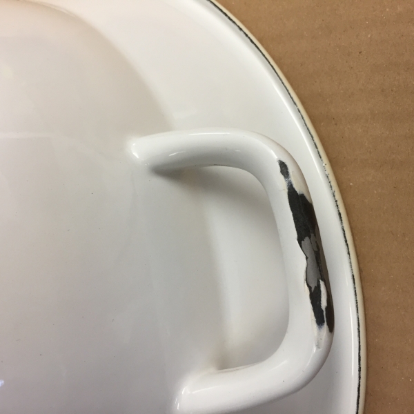 Lavoro smalt - vyřezeno z dôvodu odštiepeniu smaltu na jednom uchu